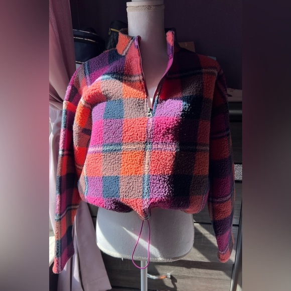 American Eagle Cropped oversized Sherpa medium - Picture 9 of 9